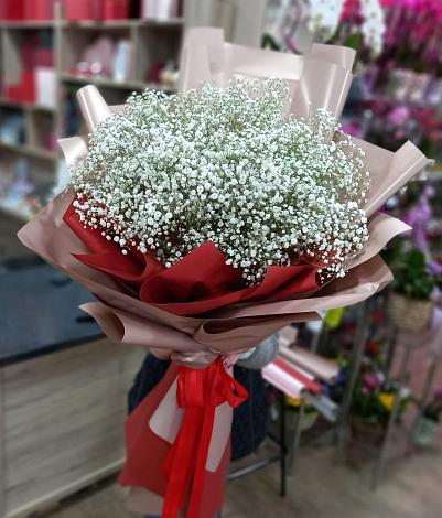 Букет цветов из: Гипсофила в Теберде